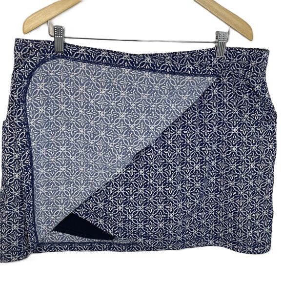 T by Talbots 2X Navy White Medallion Print Skort Stretch Golf Tennis Pockets - Picture 3 of 15